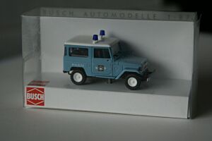 Toyota Land Cruiser J 4
