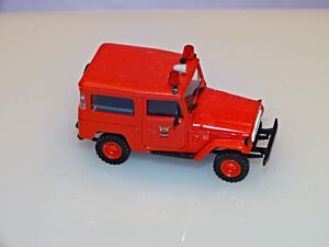 Toyota Land Cruiser J 4