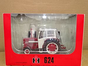 IH International Harvester 624