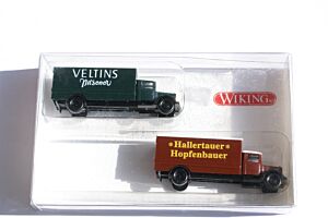 2 klassische Koffer LKW