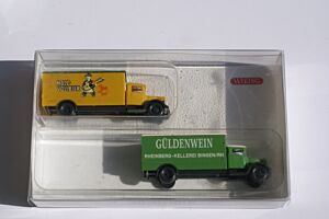 2 klassische Koffer LKW