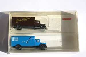 2 klassische Koffer LKW