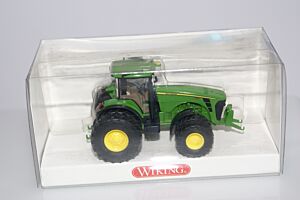 John Deere 8530