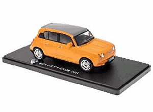 RENAULT 4 EVER 2011
