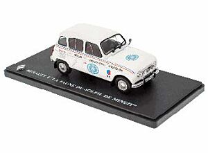 RENAULT 4 "LA FAUNE DU SOLEIL DE MINUIT"