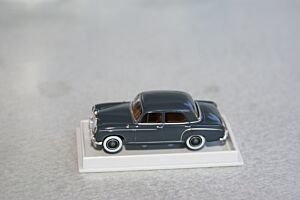 Mercedes Benz 190